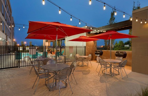 Clarksville Apartment | 2 Connecting Suites at a Hotel
