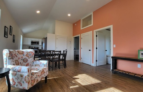 Brooks House | 2 cottages located on Pond Hill Farms overlooking Lake Passagassawakeag.
