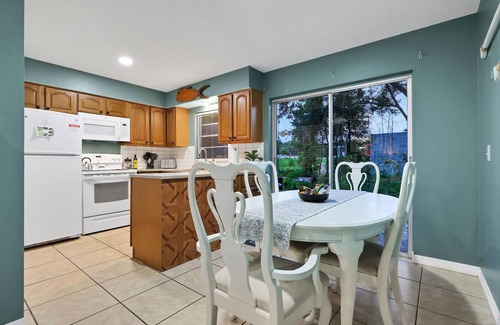 Homosassa House | #2 Cozy 2 Bdrms Boat Parking Convenient Location