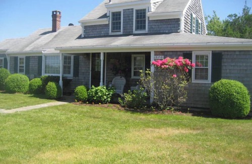 Block Island House | 2 Cozy Bedrooms. NOT whole house. Private entrance. Easy walk to Old Harbor!