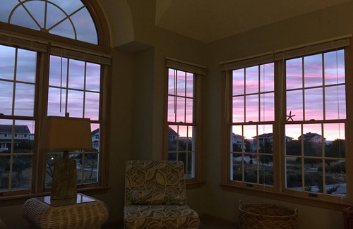 Nags Head House | 2 Crabby: Feels like home! Spectacular views, beach club Summer 2025 filling up!