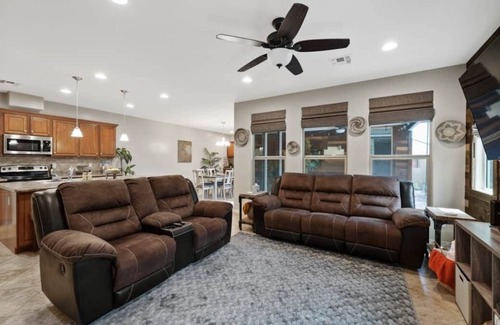 Provence House | 2 Deluxe Suites, Gated Community, near State Farm Stadium, Westgate, Top Golf