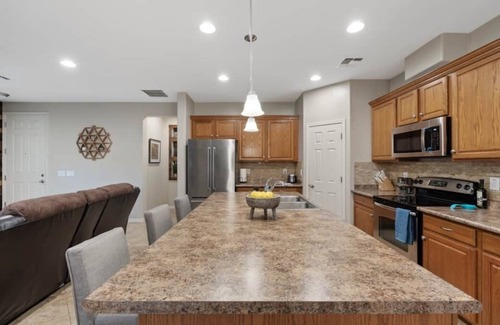 Provence House | 2 Deluxe Suites, Gated Community, near State Farm Stadium, Westgate, Top Golf