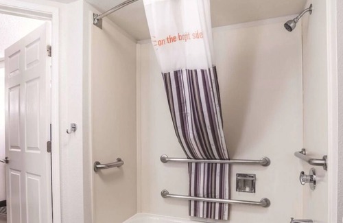 Woodlands Village Hotel | 2 Double Beds, ADA Room, Non-Smoking at La Quinta Inn by Wyndham Flagstaff