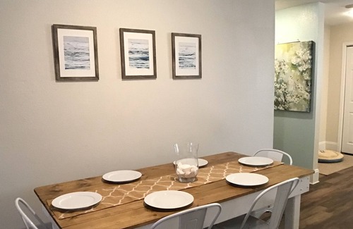 Port St. Joe House | 2 ensuite kings & twin room w/twin pullout, sleeps 7. Beach chairs & cart incl.