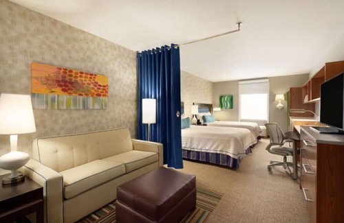 Florida City Hotel | 2 Family-friendly Units, Pets Allowed! Close to Homestead-Miami Speedway!