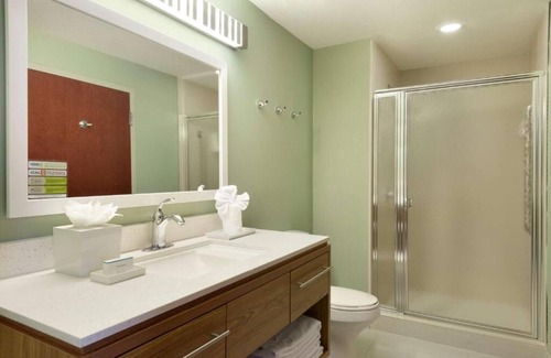 Florida City Hotel | 2 Family-friendly Units, Pets Allowed! Close to Homestead-Miami Speedway!