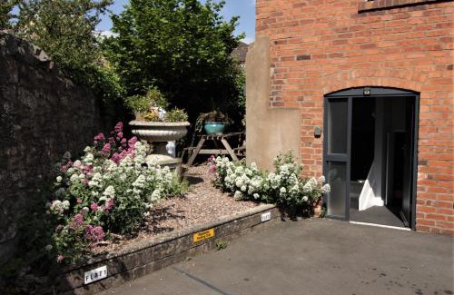 Much Wenlock Apartment | 2 Fox Studios
