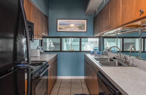 Pensacola Beach Condo | 2 Full Gulf-front balconies, Easy Beach & Sound Access! - PBC254