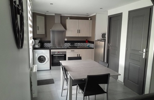 Saint-Valery-sur-Somme House | 2* guest house 400m from marina and shopping area