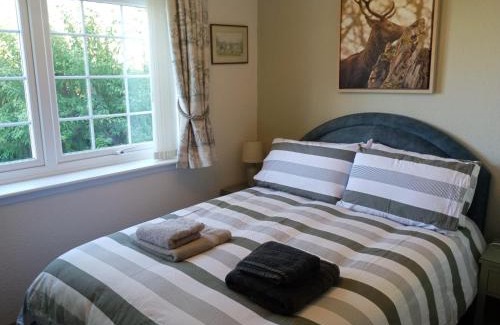 Breakish Apartment | 2 Guests - Garden & Patio - Sea Views