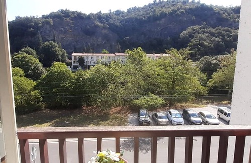 Amelie-les-Bains-Palalda Apartment | 2* - Holidays or spa in Oratori, Nice T2 garage and parking