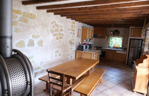 Saint-Cyr-la-Roche House | 2 houses with swimming pool and garden, for peaceful vacations.