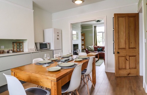 Oakworth House | 2 JAMES STREET, pet friendly, character holiday cottage in Oakworth