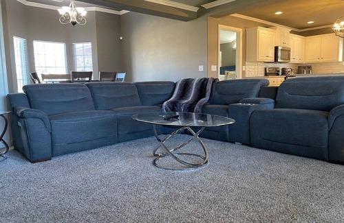 Amarillo House | 2 KING BED,central, by hwy, peaceful neighborhood