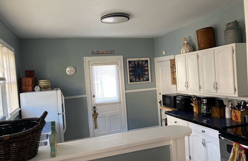 Ashland House | 2 King Bedrooms/1 full bath Country Club Cabana