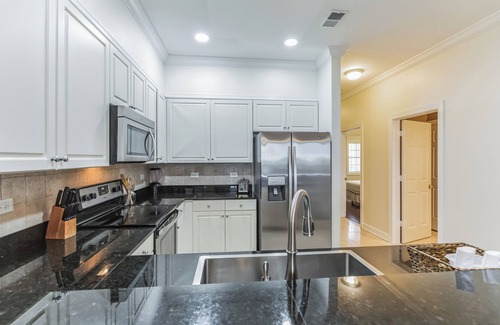 Seacrest Beach Condo | 2 KING BEDS - BETWEEN ROSEMARY AND ALYS BEACH W/PRIVATE BEACH ACCESS