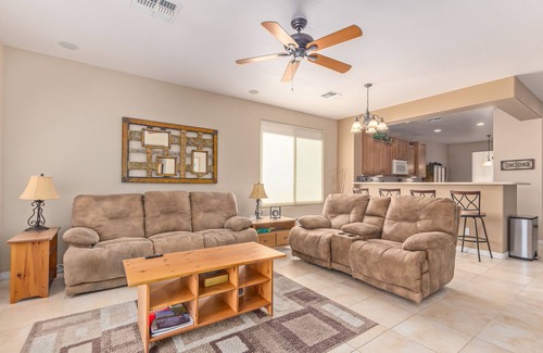 San Tan Valley House | 2 King Beds! Private Spa! 2 Bedroom & 2 Bathroom Home in Queen Creek!
