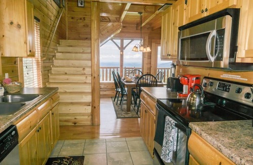 Gatlinburg - Pigeon Forge Cabin | 2 king beds, stunning mountain views, 4 spacious decks, private back deck, court