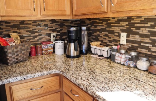 Angel Fire House | 2 kitchens, hot tub, playroom, non-toxic, <5 to golf