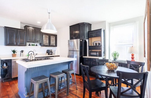 Mount Auburn Apartment | 2 Large Apts w/Parking - Downtown/Over the Rhine