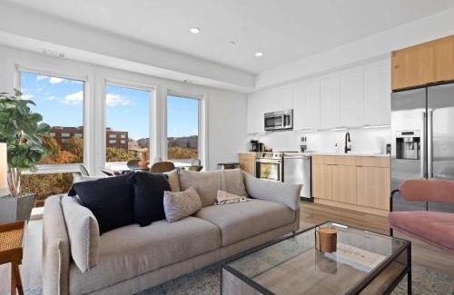 Truxton Circle Apartment | 2-Level 2BR & Terrace - Near Metro & Union Market
