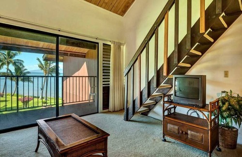 Kaunakakai Condo | 2-Level OF W/Lanai, WiFi and Kitchen–Molokai Shores