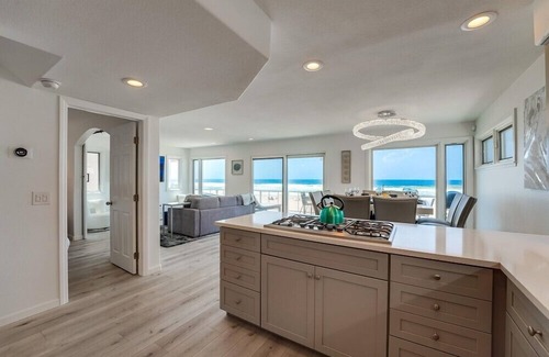 Mission Beach House | 2 Levels of Ocean Front + Exclusive Water View Deck