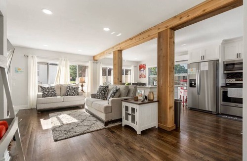 Cherry Street House | 2 Luxury Homes | Utica Square | 5 BR & 4 BA