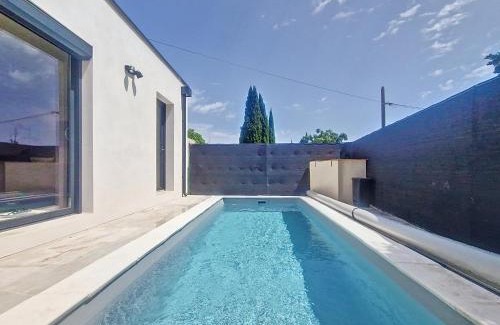 Saint-Maximin House | 2 maisons 2 piscines idéal groupes & familles