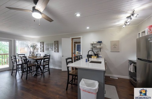 Notch Estates Condo | 😲2 Master Bedrooms! WALK-IN unit-Near Silver$City🎢 (HH9-3+4)