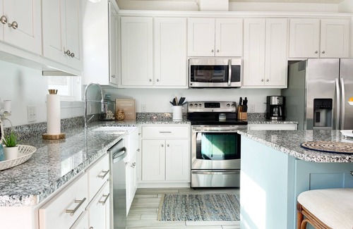 Bid-a-wee Beach House | 2 MASTER SUITES- 4BR/3.5 Bath, Private Access Beach, Perfect for 2 Families!