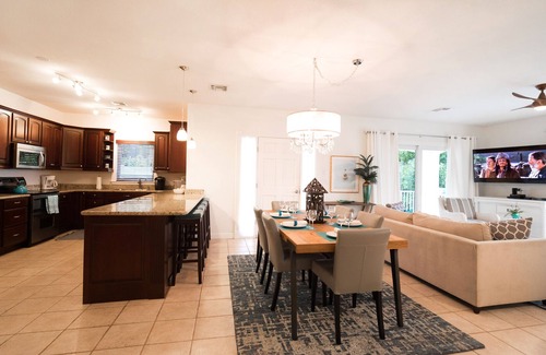 Estate Enighed Condo | 2 master suites. 4 bedroom. Walk to town. Total rennovation. Poolside villa.