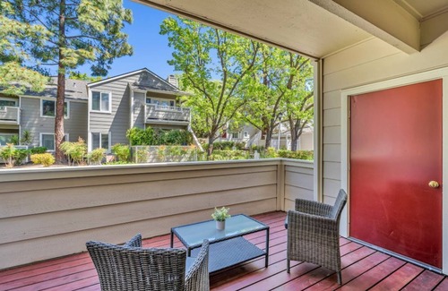San Ramon Condo | 2 Master suites ground floor, garage + parking spot, w/d in unit, wi-fi, Netflix