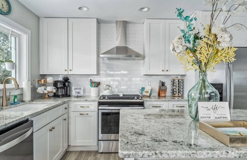 Vilano Beach House | 2 Mermaids Seaside Retreat for 8