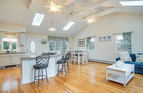 East Falmouth Cottage | 2 Mi to Beach: East Falmouth Home w/Game Room