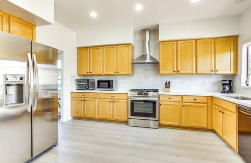 La Quinta House | 2 Mi to Coachella: Indio Oasis w/Heated Pool
