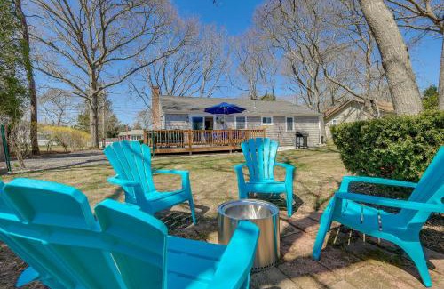 Hyannis House | 2 Mi to Craigville Beach Hyannis Home with Deck