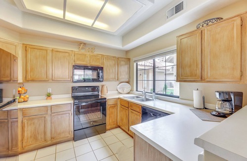 Mesa Condo | 2 Mi to Dtwn: Condo w/Patio in Mesa!