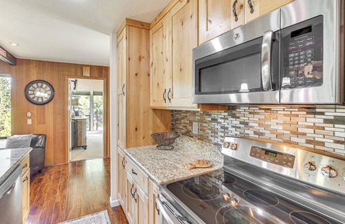 Kings Beach Apartment | 2 Mi to Kings Beach: Family Lake Tahoe Condo