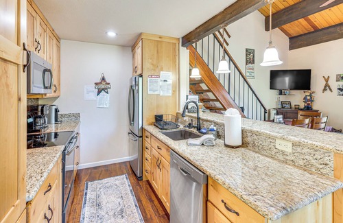 Kings Beach Apartment | 2 Mi to Kings Beach: Family Lake Tahoe Condo