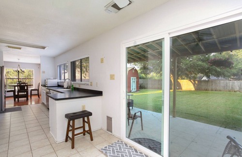 Wetmore House | 2 Mi to La Cantera, Six Flags, the RIM - Entire Home