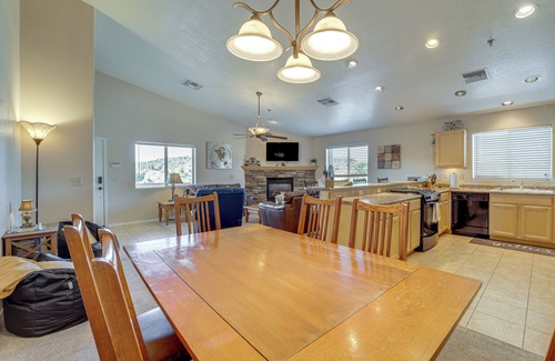 Payson Apartment | 2 Mi to Lake: Apt w/Balcony in Payson!