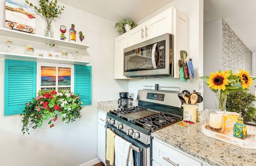 Fruitland Park Cottage | 2 Mi to Lake Griffin: Fruitland Park Home