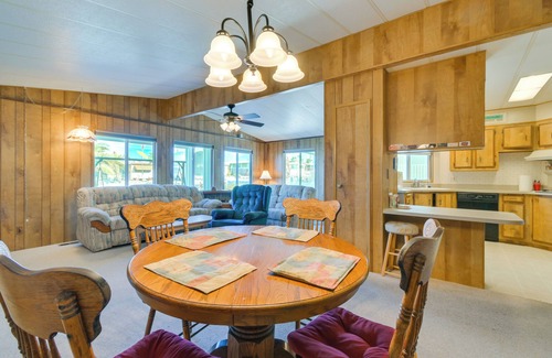 Desert Hills House | 2 Mi to Lake Havasu: Pet-Friendly Home w/Grill!
