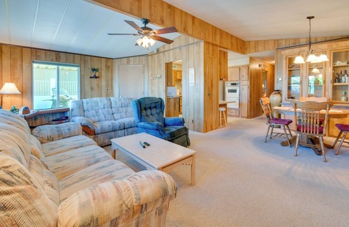 Desert Hills House | 2 Mi to Lake Havasu: Pet-Friendly Home w/Grill!