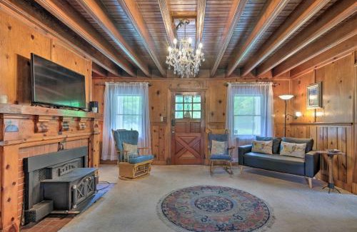 California House | 2 Mi to Lighthouse Waterfront Home with Dock!