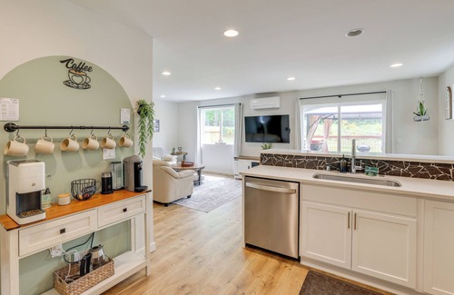 Port Angeles House | 2 Mi to Olympic National Park: Hot Tub Haven!