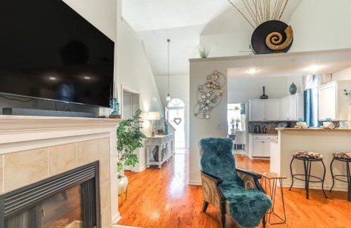 Cordova House | 2 Mi to Shelby Farms Charming Family Home with Yard