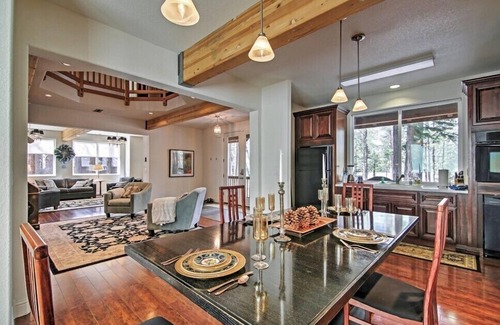 South Lake Tahoe House | 2 Mi to Shore: Luxe South Lake Tahoe Lodge